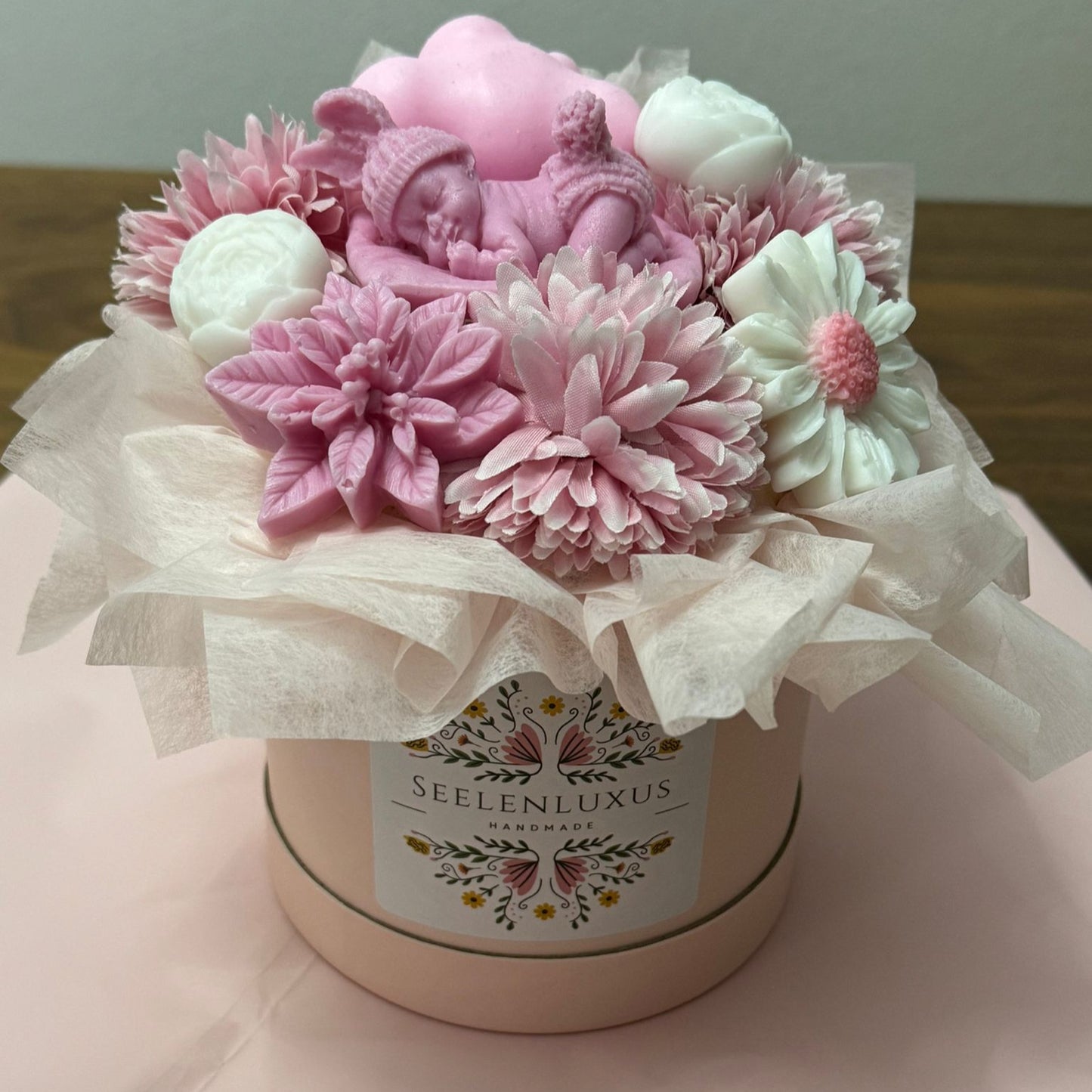 Seelenluxus Seifenblumenstrauss – Ein zauberhaftes Geschenk zur Geburt