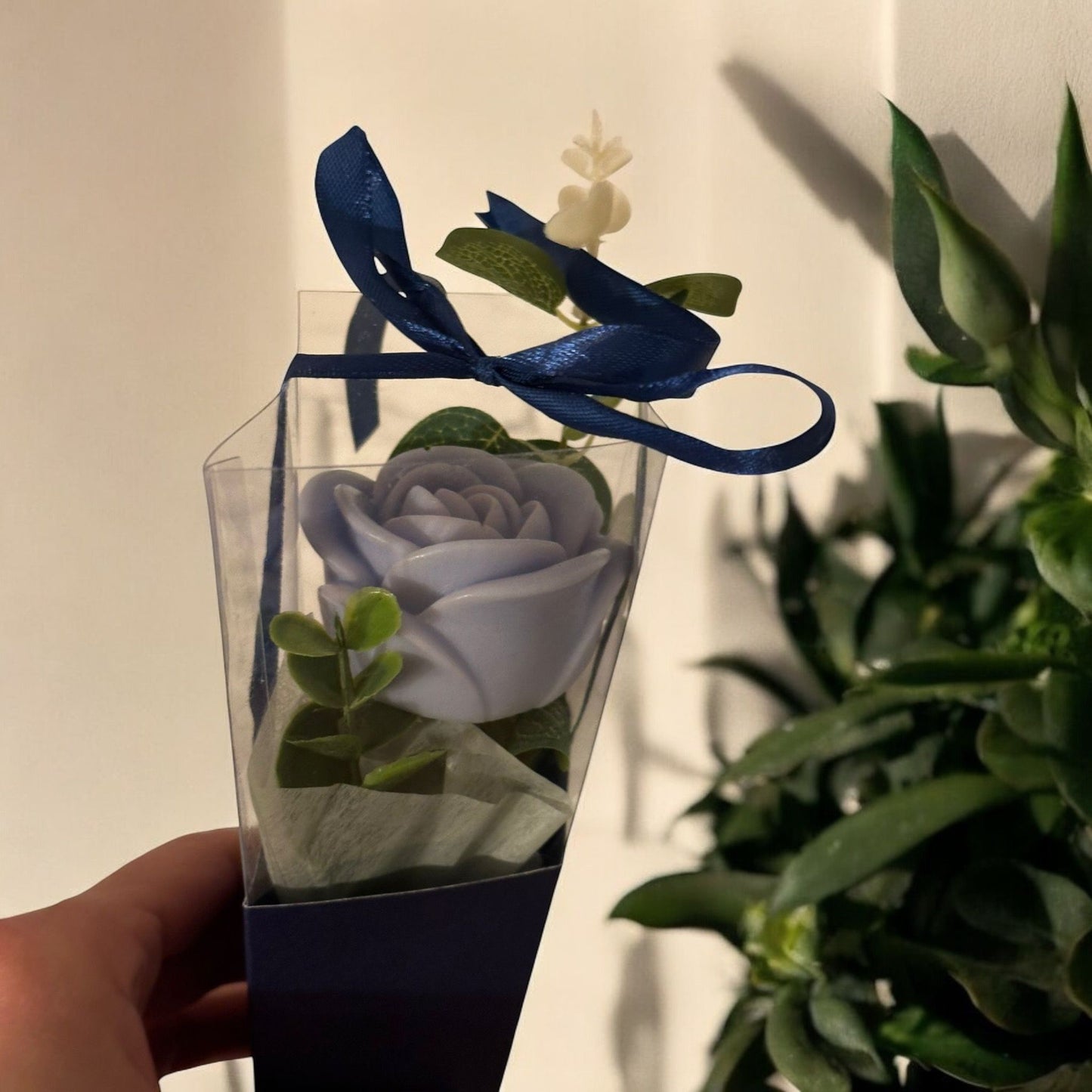 Einzelne Seifenblumensträusse in Rosaform– Kleine Geschenke mit grosser Wirkung